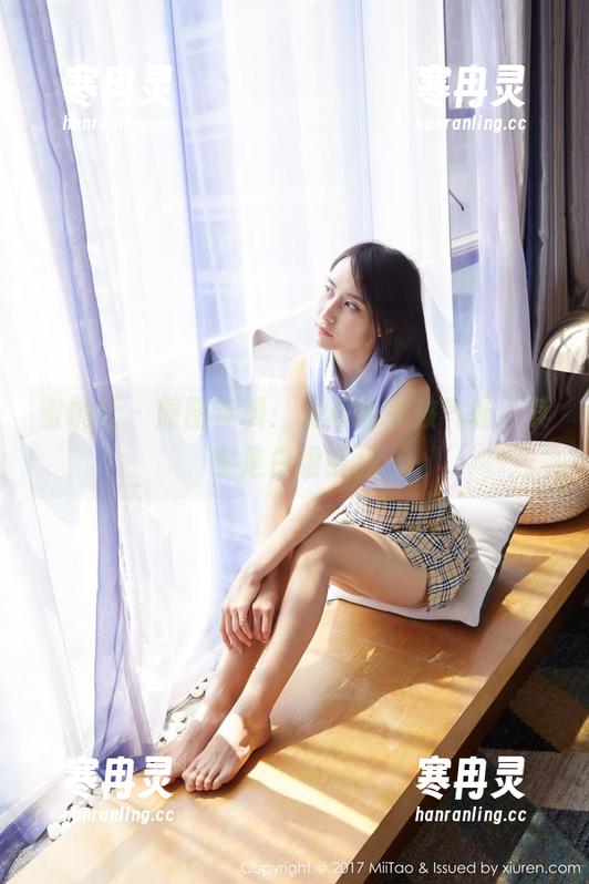 蜜桃社-真希 蜜桃社 - 原图专辑:真希的女孩气场,其实是白眼最强