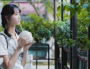 你见过如此鬼畜的西呱呀呀呀吗？这JK美图和套图配合得简直天衣无缝！
