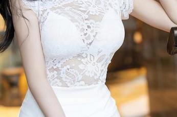 语画界 - 千万别小看这件连衣裙，郑颖姗Bev最新资源，绝对能让你走在潮流前端！