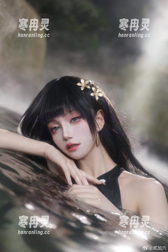 看到贰加六的秋天美图，脑海里全是伤感短句和一颗被压抑的心。