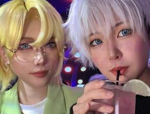 这个泡泡就是逊啦的网盘写真，saber常服治愈感爆棚，你确定忍得住不点开？