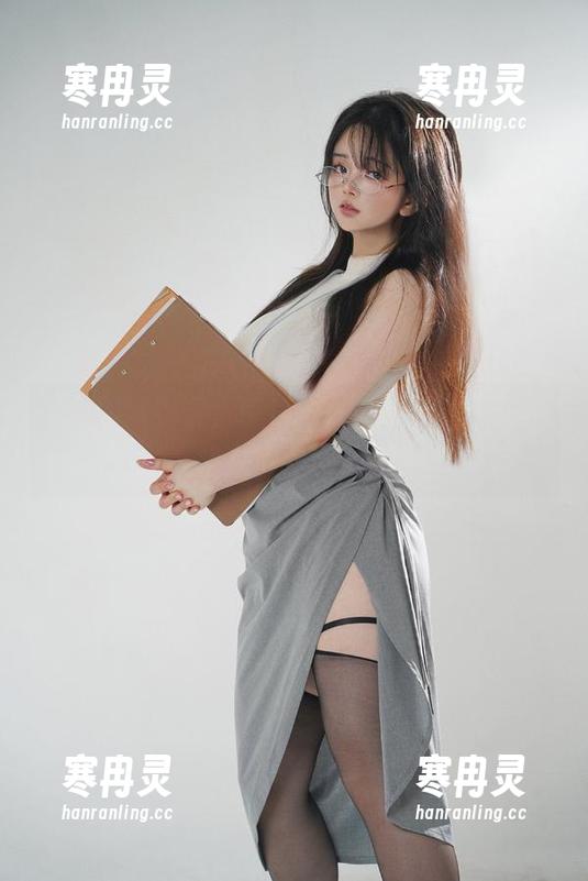 阿寨寨 神奇的阿寨寨,带你进入“天使”图库,快来下载试试!