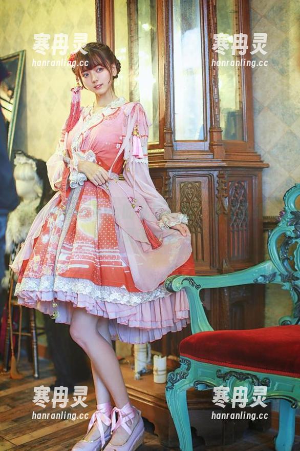 陆卿卿kyokyo 陆卿卿kyokyo的私房图包:修女的绝美灵魂出窍
