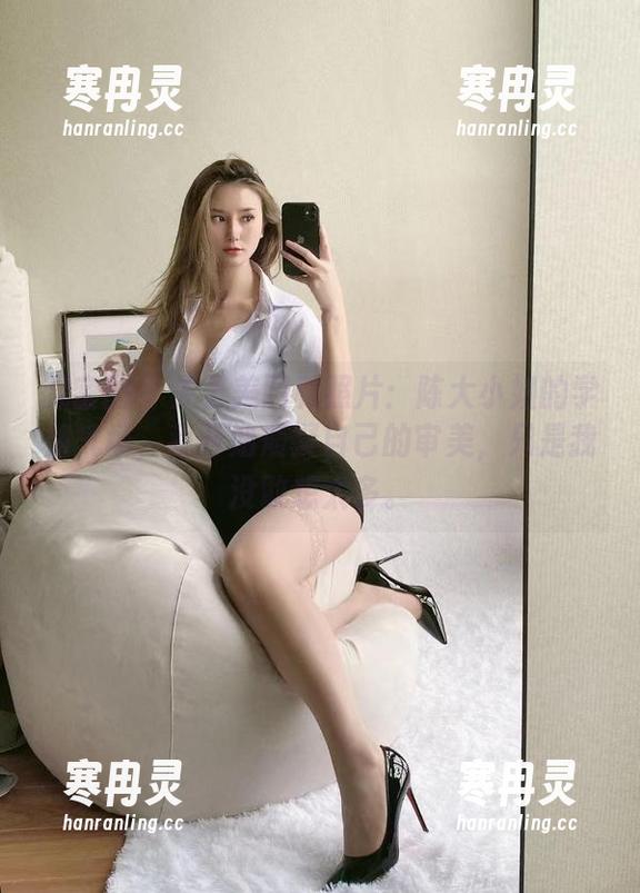 陈大小姐 微密圈 - 关于美图和照片:陈大小姐的学姐气场,我开始质疑自己的审美,只是我没敢想太多。