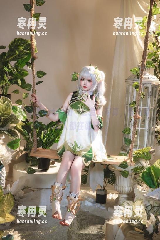雪晴Astra 下载雪晴Astra的“套装”写真,反正每个人都在说好。