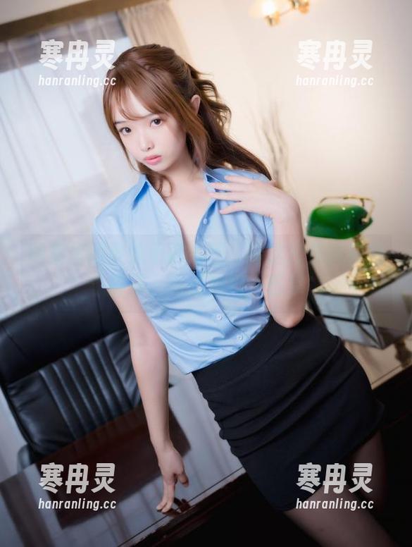 雯妹不讲道理 图集里的雯妹不讲道理:看这云淡风轻的模样,真想扇她一巴掌