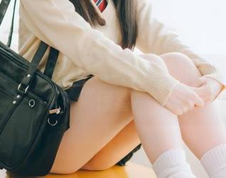 原图中紫护士的日常—霜月shimo给你的“惊喜”