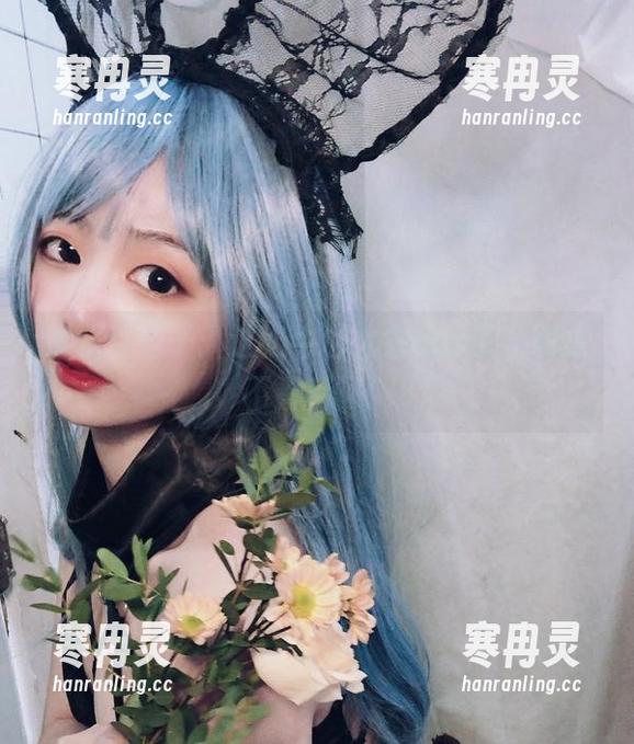 青水百合子 青水百合子:这奶牛也太会cos了,图集不看后悔!