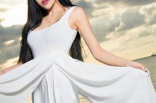 青豆客 - Kiren_程程程的少女套图，瞧这一裙子，移动如风，怎一个‘俏’字了得