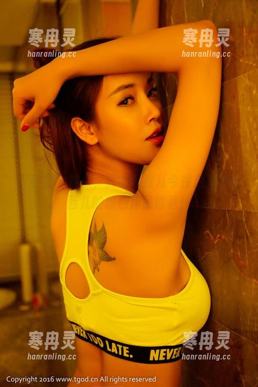青豆客-婕西儿 青豆客 - 抱歉,我的网盘从今往后只为婕西儿的粉色作品留着!