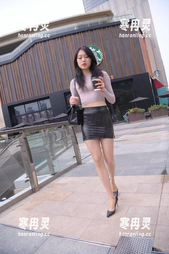 魔镜街拍-曼曼 魔镜街拍 - 曼曼女王写真合集,让你明白,真实的女王从不需要王冠!